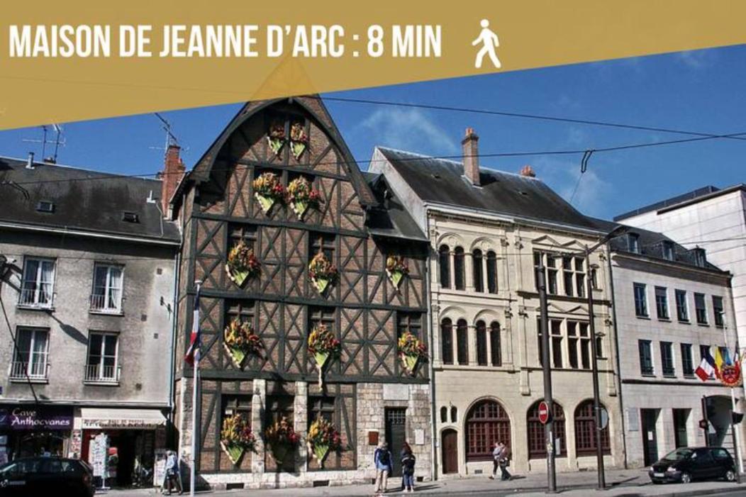 Somptueux Studio Hyper Centre Avec Wifi Apartment Orleans Luaran gambar